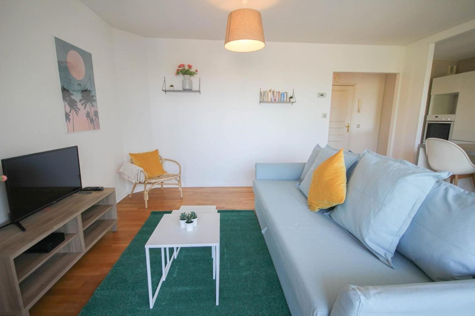 Apartment In Residence With Balcony And Parking 릴 외부 사진
