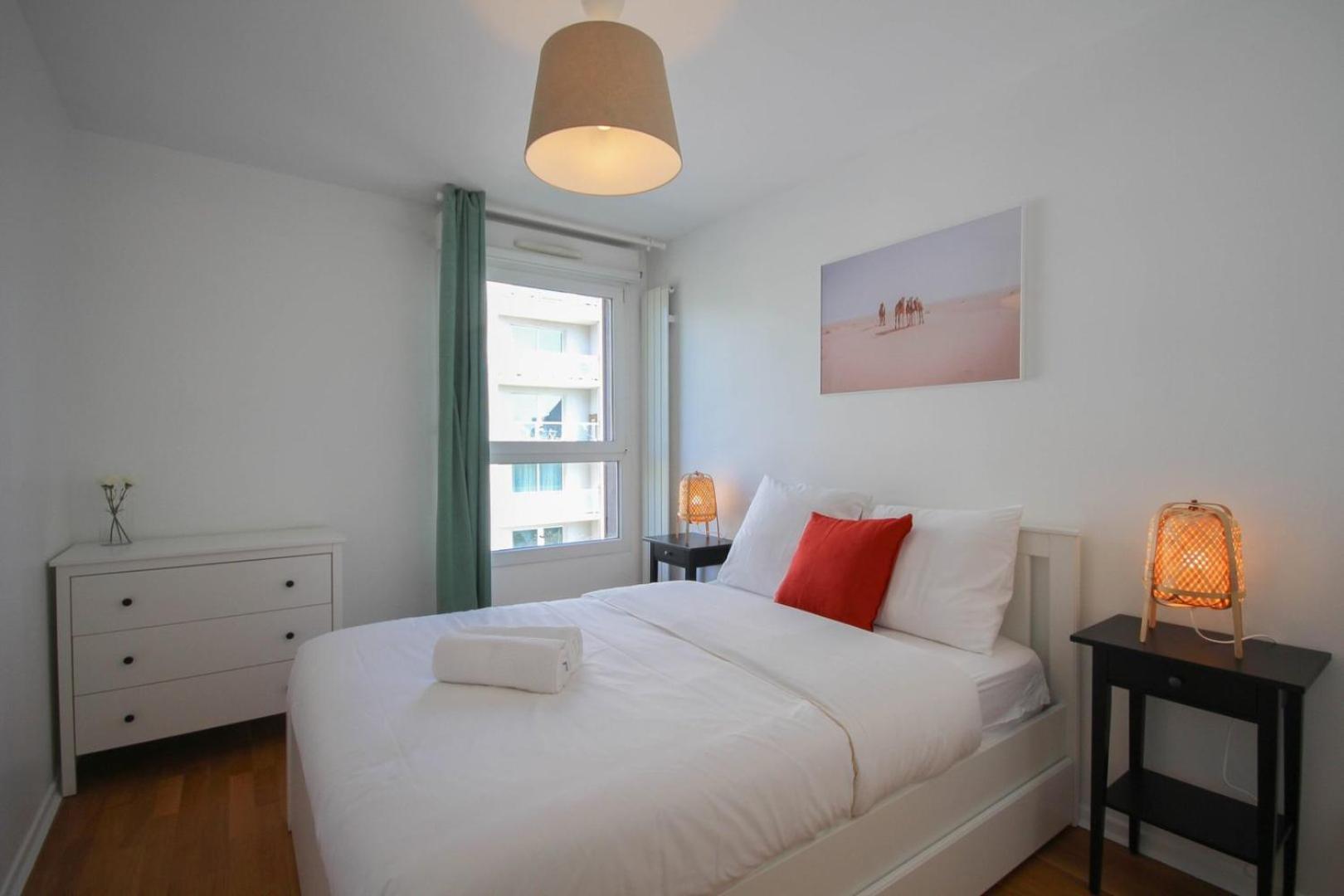 Apartment In Residence With Balcony And Parking 릴 외부 사진